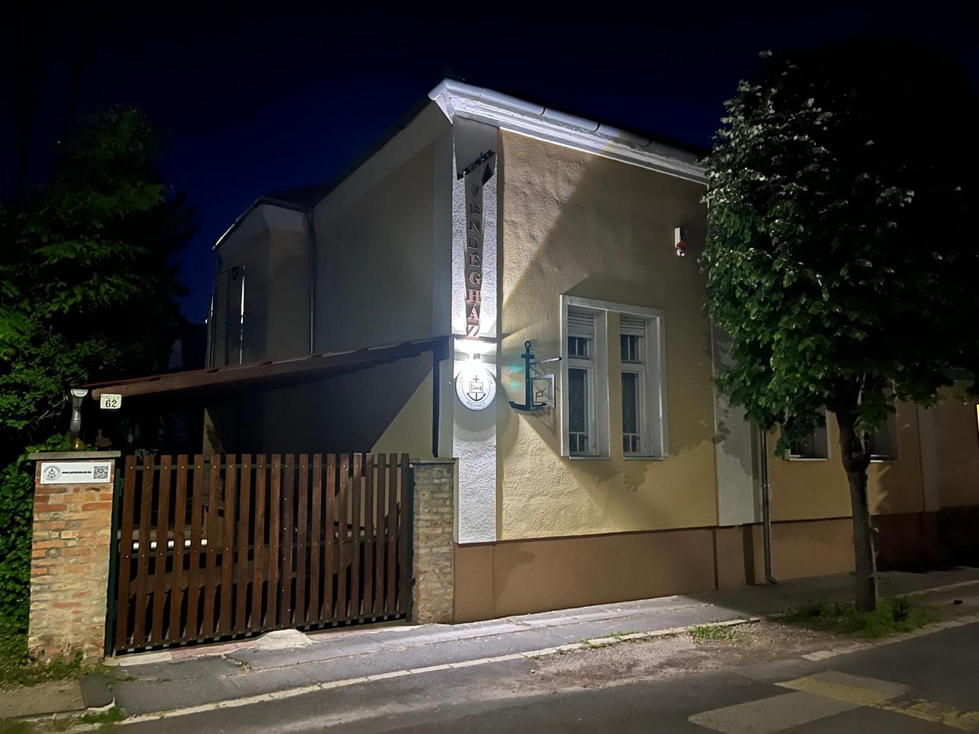 Abigel Vendeghaz Keszthely别墅 外观 照片